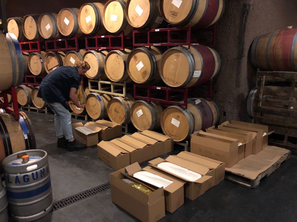 Packaging Magnums in Custom Made Boxes