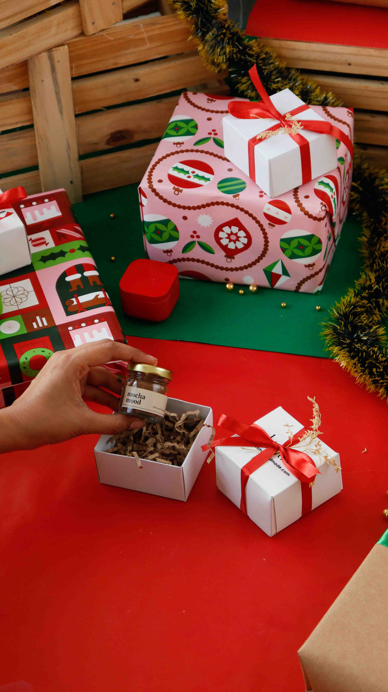 ekatrahandmade-the-december-box