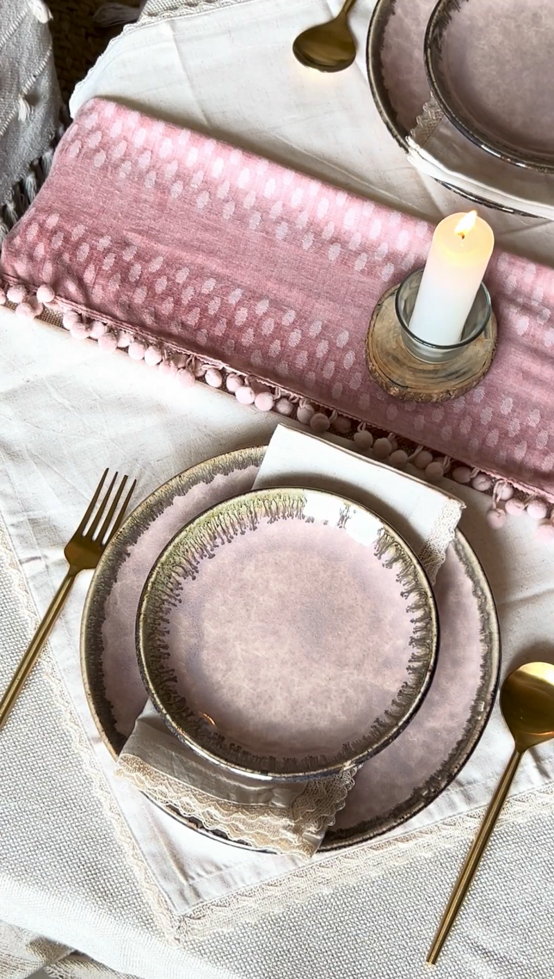 The Roseate Ceramic Dinnerware Set For 4