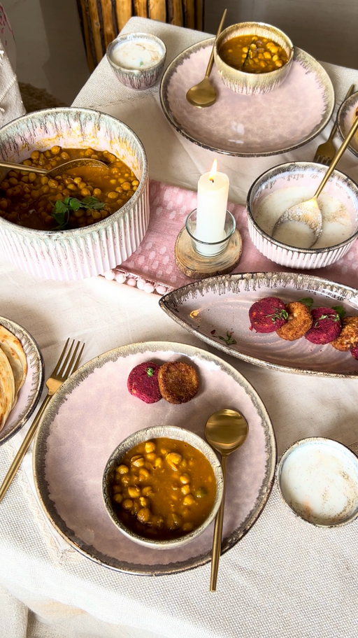The Roseate Ceramic Dinnerware Set For 2