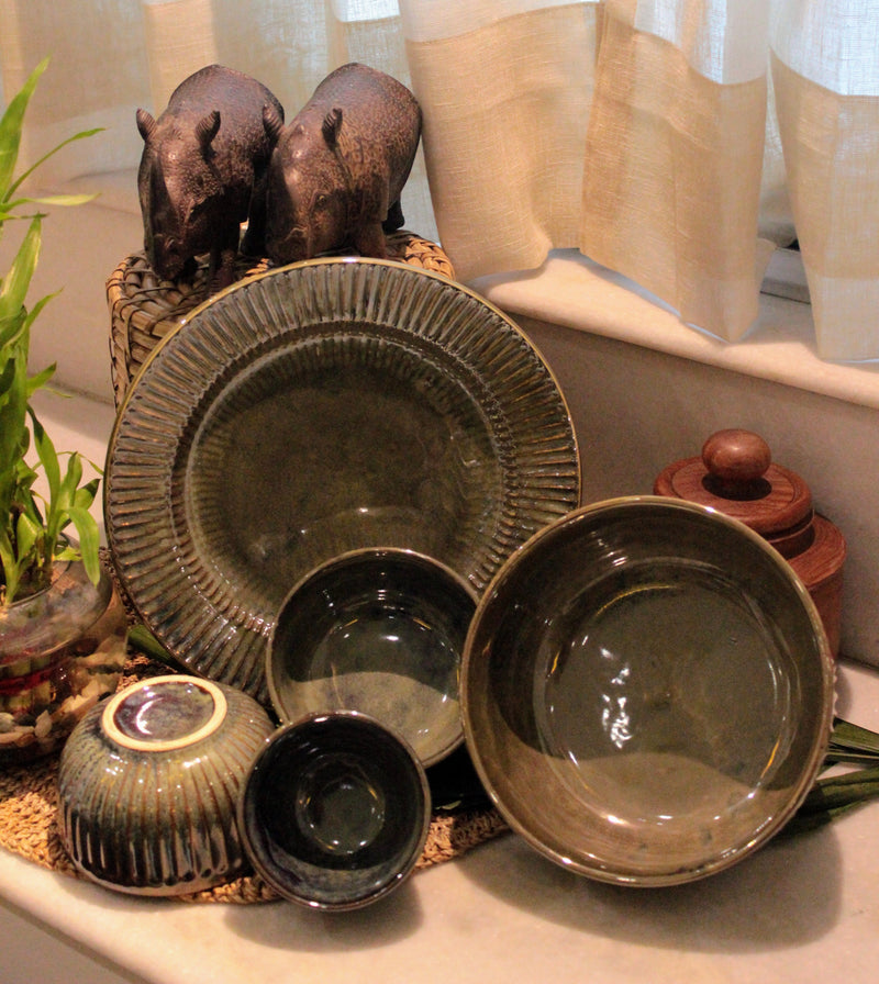 The Greenie Ceramic Dinnerware Set For 1