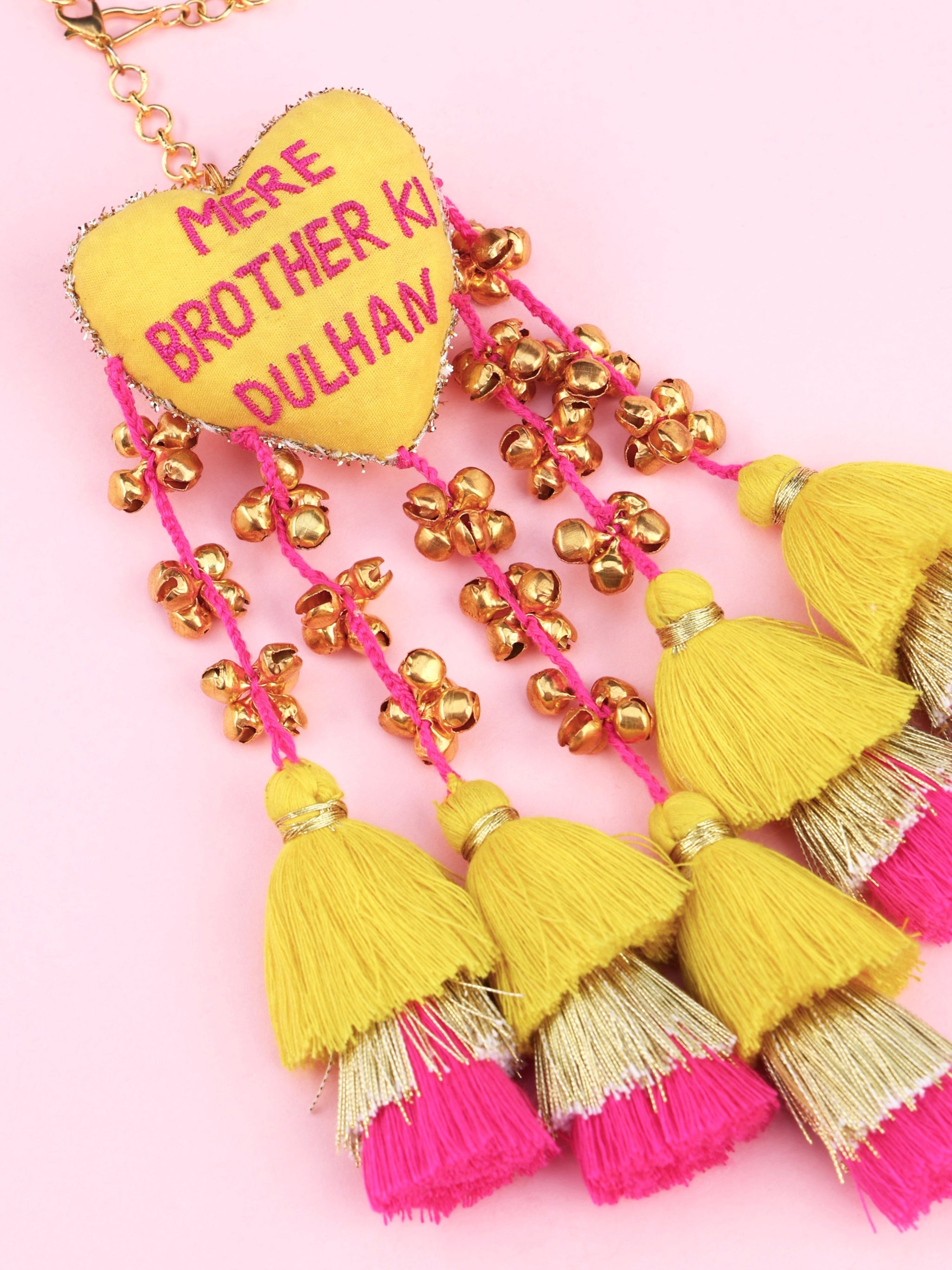 tonoto-mere-brother-ki-dulhan-lumba-rakhi