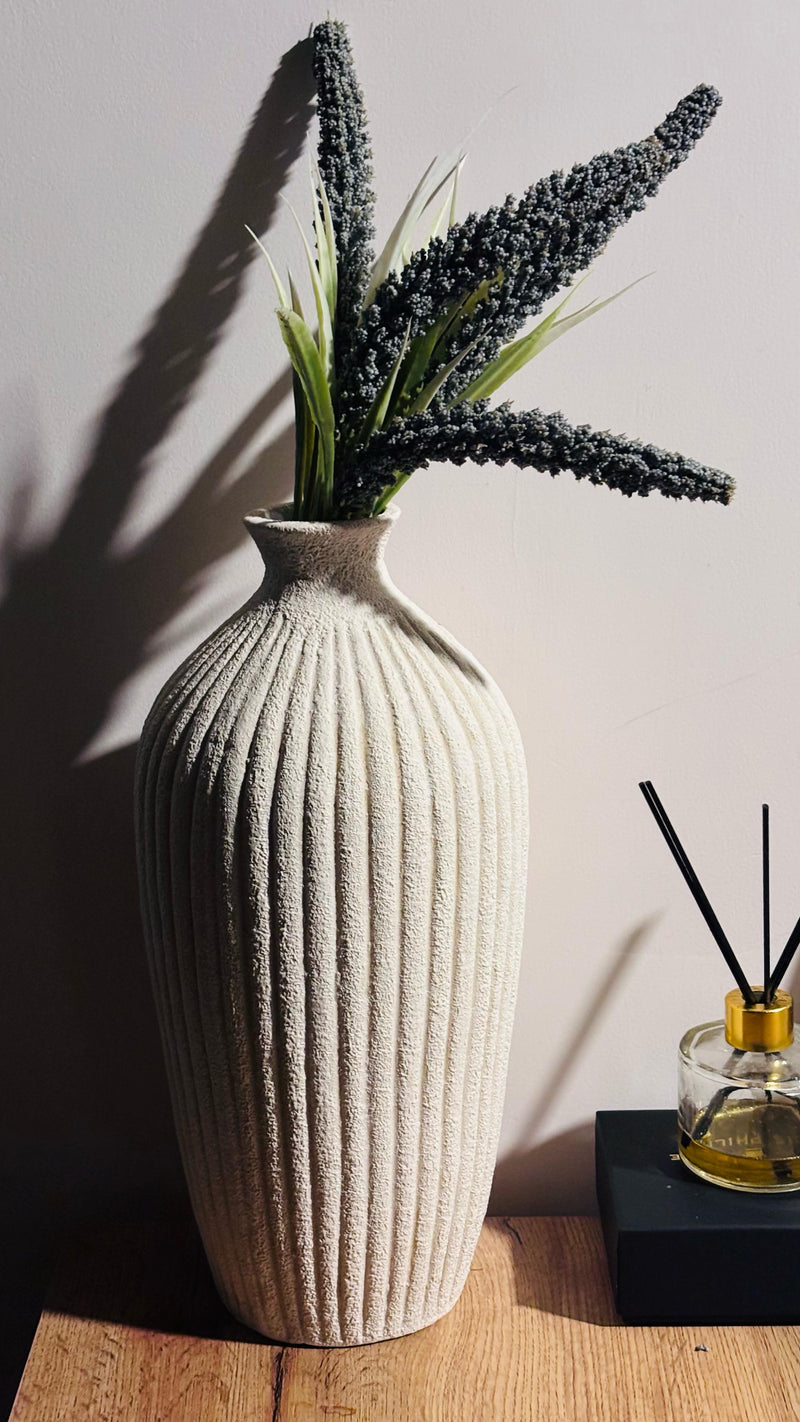 Rustique Ribbed Vase