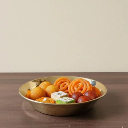 Rakesh Ji Ka Brass Paraat - Medium 10" (Without Tin Coating) ‰ÛÒ Brass Dough Mixing Plate